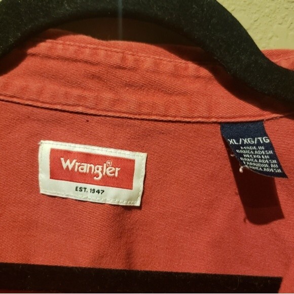Wrangler Button Down Short Sleeve Red Shirt Size XL - Picture 3 of 5